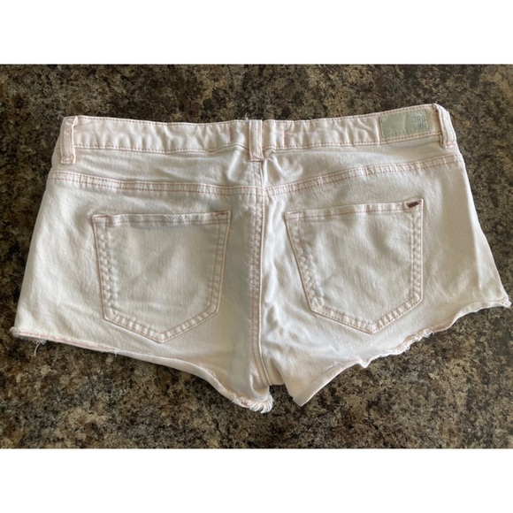 Shorts - Picture 2 of 2